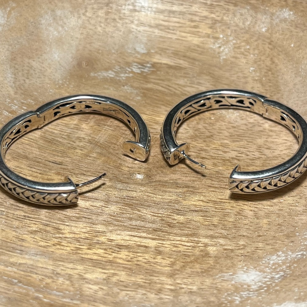 *SOLD* Scott Kay Basket Weave Hoop 925 Sterling Silver Earrings - Picture 9 of 16